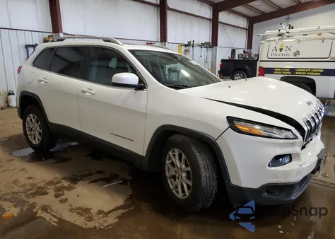 2016 Jeep Cherokee Latitude z USA, uszkodzony, nr VIN 1C4PJMCS6GW270731